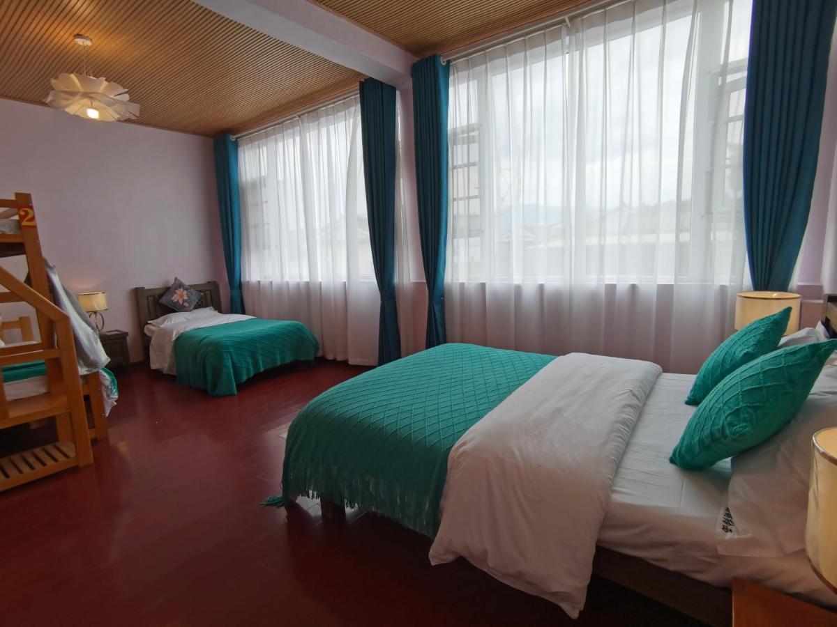 Mama Naxi Guesthouse Lijiang  Eksteriør bilde