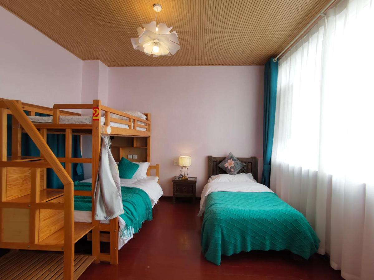 Mama Naxi Guesthouse Lijiang  Eksteriør bilde